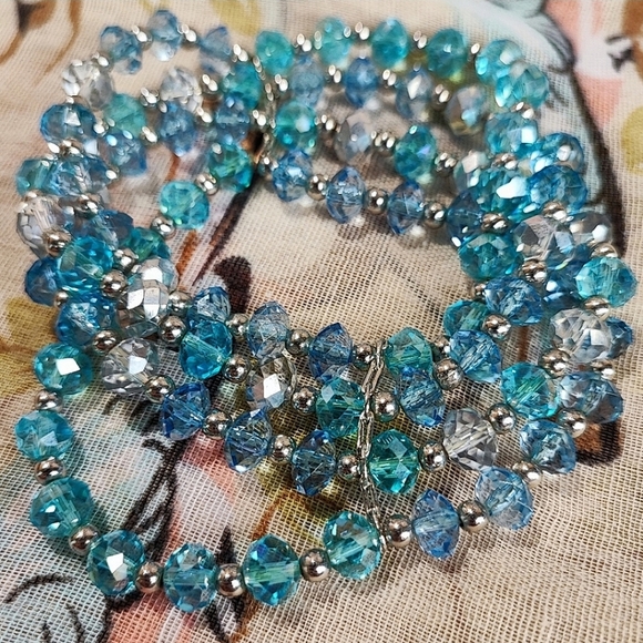 3 Strand Vintage Blue Pastel Faceted Glass Beads Beaded Stretch Bracelet - Picture 11 of 11